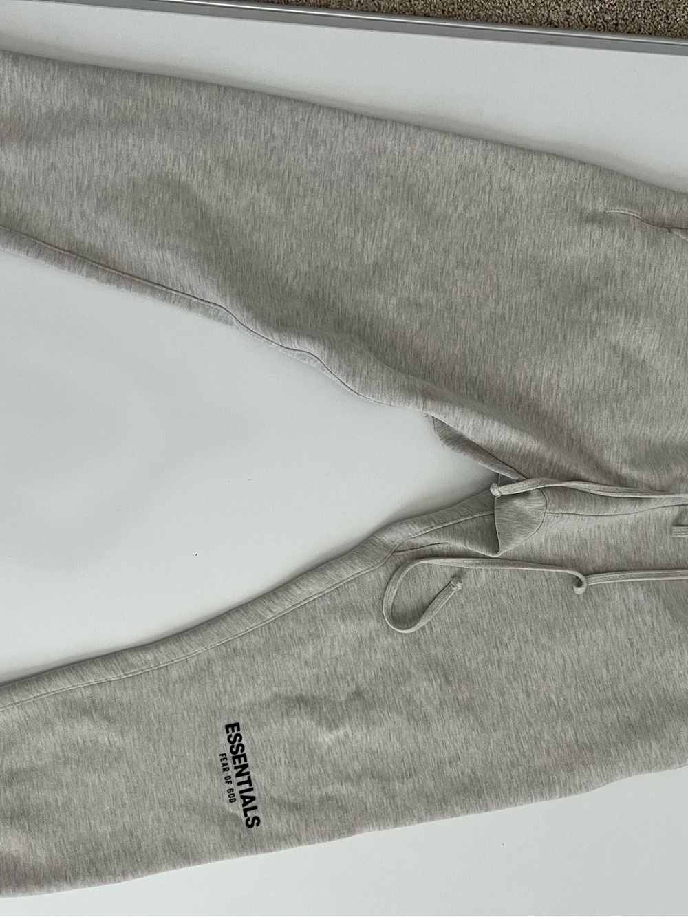 Essentials Men’s Heather Gray Jogger Sweatpants - Picture 7 of 7